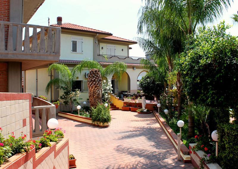 Hotel La Villa มิสแตร์เบียงโก ภายนอก รูปภาพ